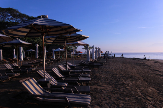 Sunrise at O' Beach Club Sanur Bali